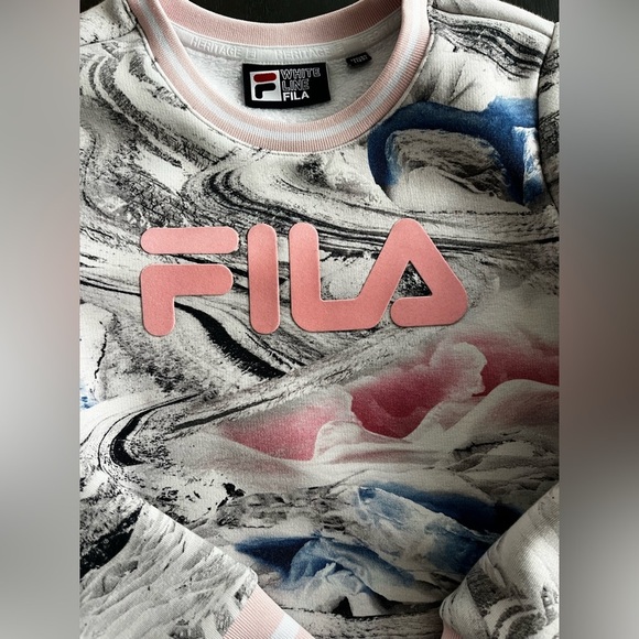 Girls Fila White Line Pullover Pink Marble Pattern Size 120/60 - Picture 3 of 8